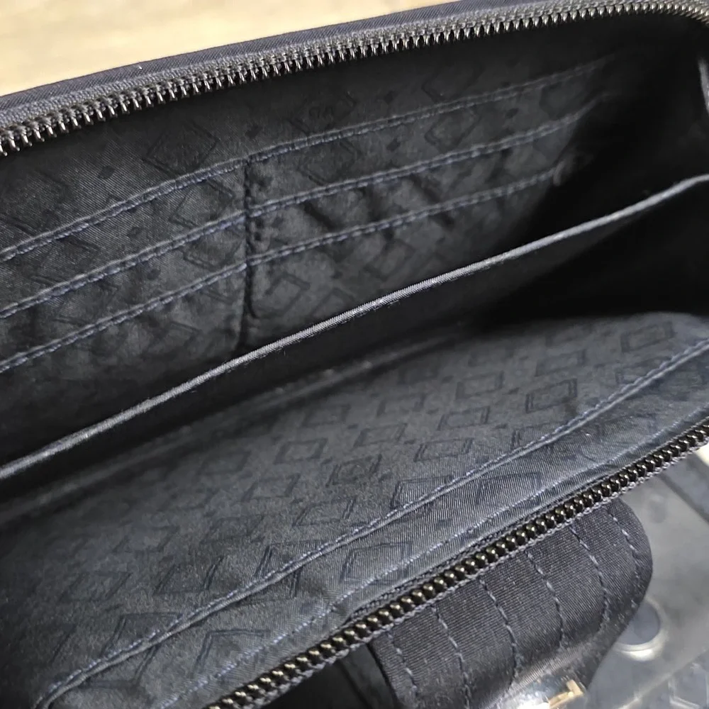 Vera Bradley Turnlock Wallet Navy Blue Large Quilted Cotton Clutch Organizer 7.7 - Picture 9 of 11